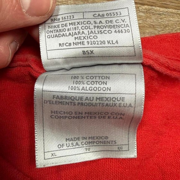 vintage red y2k silver tag nike just do it tee - Picture 4 of 6